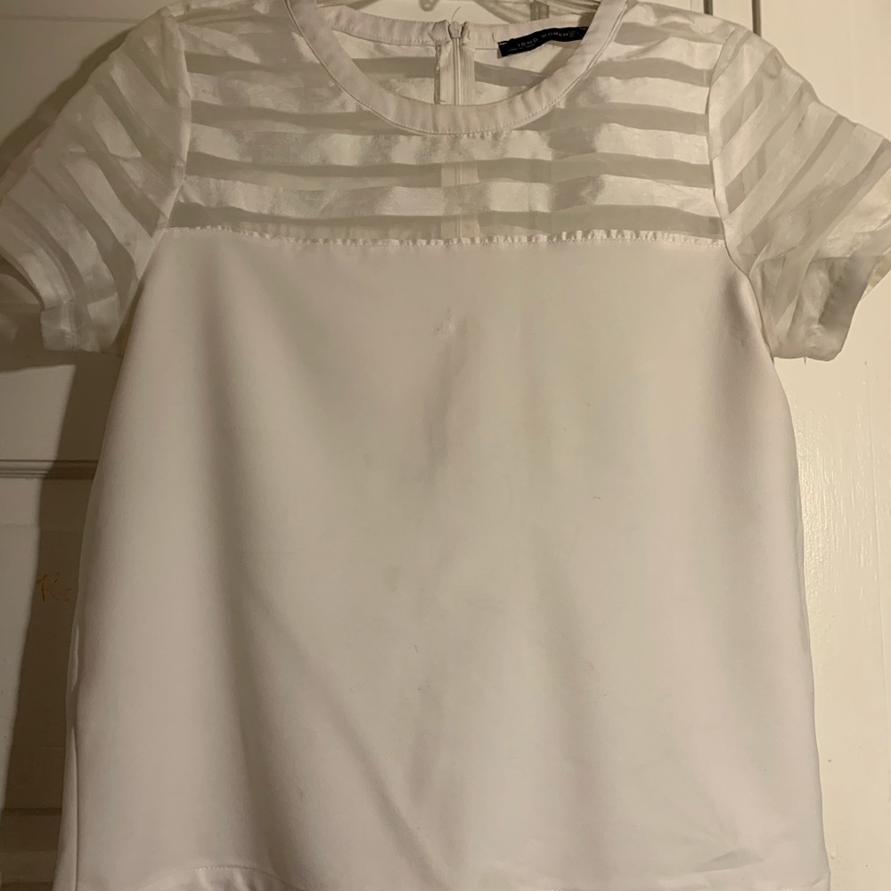 Formal White shortsleeved tip